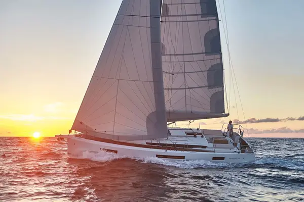 Jeanneau Sun Odyssey 440, photo 2 of 6
