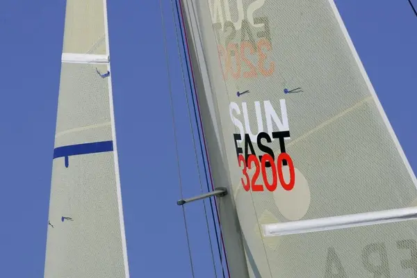 Jeanneau Sun Fast 3200, photo 4 of 6