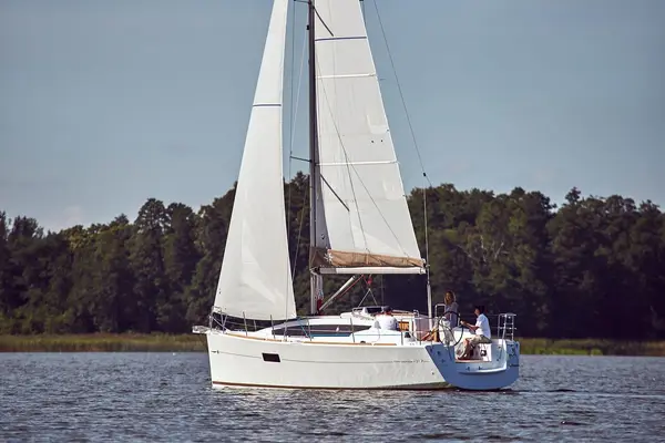 Jeanneau Sun Odyssey 319, photo 4 of 6