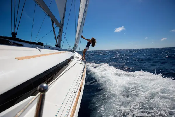 Jeanneau Sun Odyssey 469, photo 5 of 6