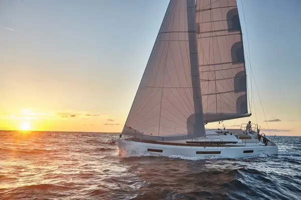 Jeanneau Sun Odyssey 440, photo 5 of 6