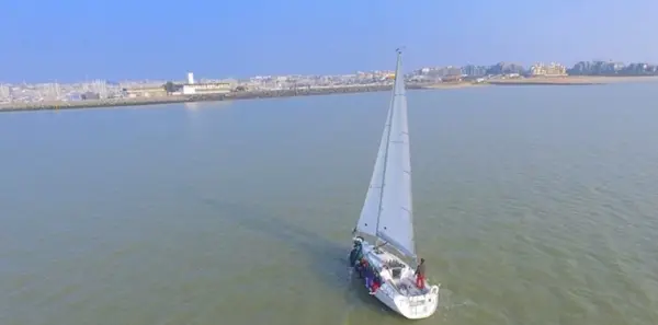 Jeanneau Sun Fast 32i, photo 2 of 2