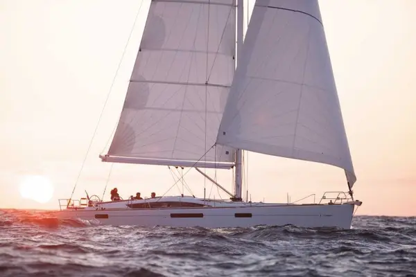 Jeanneau Yachts 58, photo 4 of 4